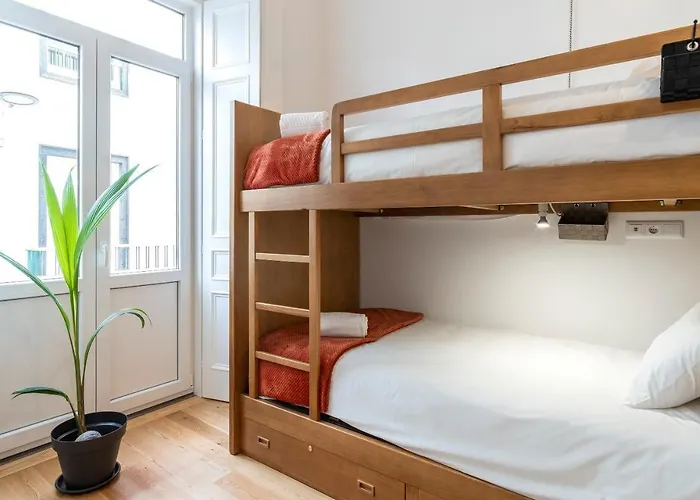 Pe Direito Ponta Delgada (Sao Miguel)