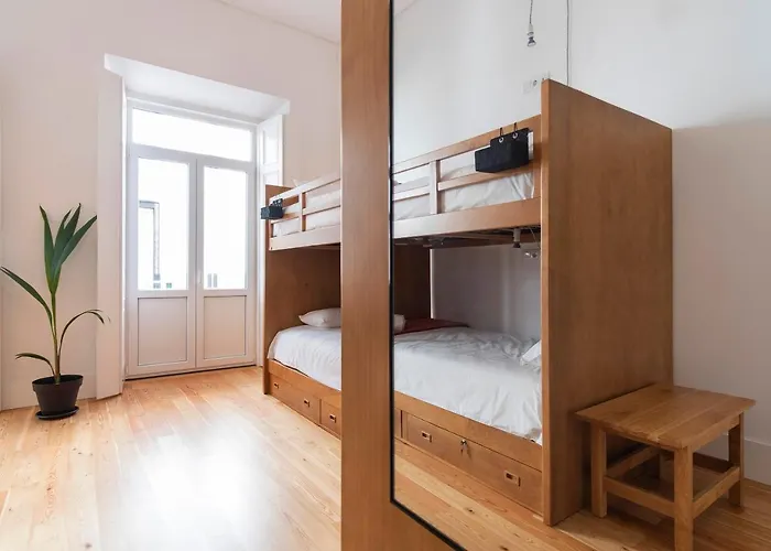 Pe Direito Ponta Delgada (Sao Miguel)